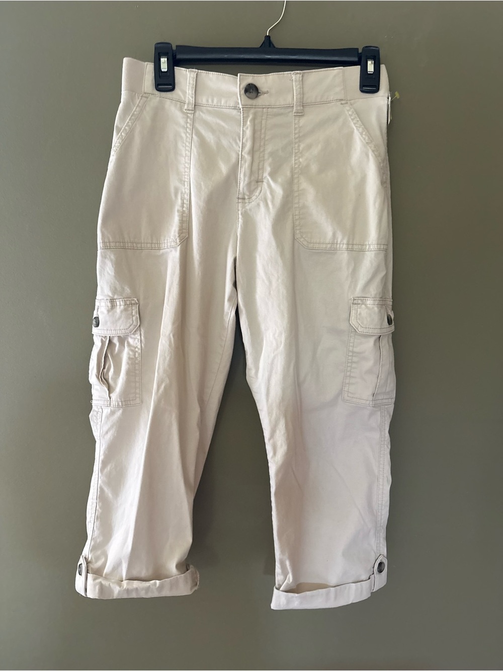 Lee Women’s Relaxed Fit Mid Rise Capri Pants Size M Cream